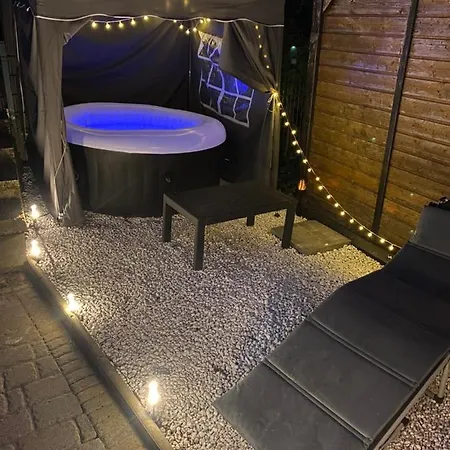 Wohnen Direkt An Der Rheinpromenade Mit Whirlpool Und Sauna