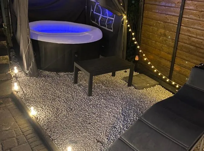 Wohnen Direkt An Der Rheinpromenade Mit Whirlpool Und Sauna